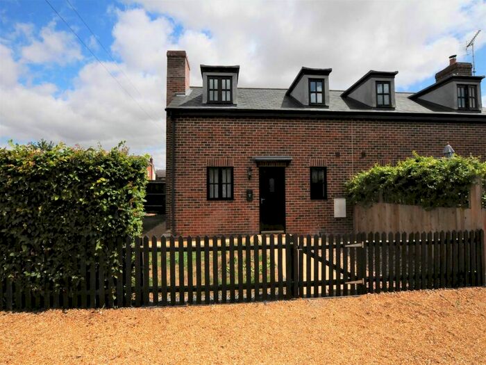 2 Bedroom Property To Rent In Thriplow Road, Fowlmere, Royston, SG8