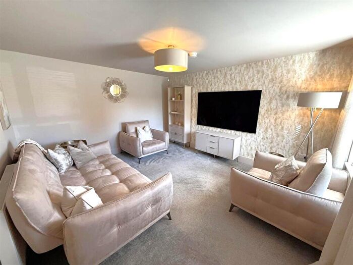 5 Bedroom Detached House For Sale In Kennard Road, Darlington, DL2