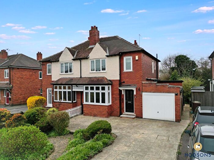 2 Bedroom Semi Detached House For Sale In Bradford Road, Wakefield, WF1