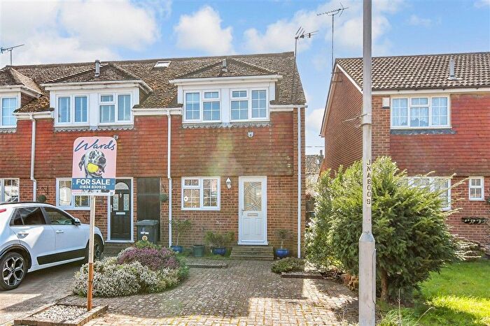 2 Bedroom End Terrace House For Sale In Nelson Road, Wouldham, Rochester, Kent, ME1