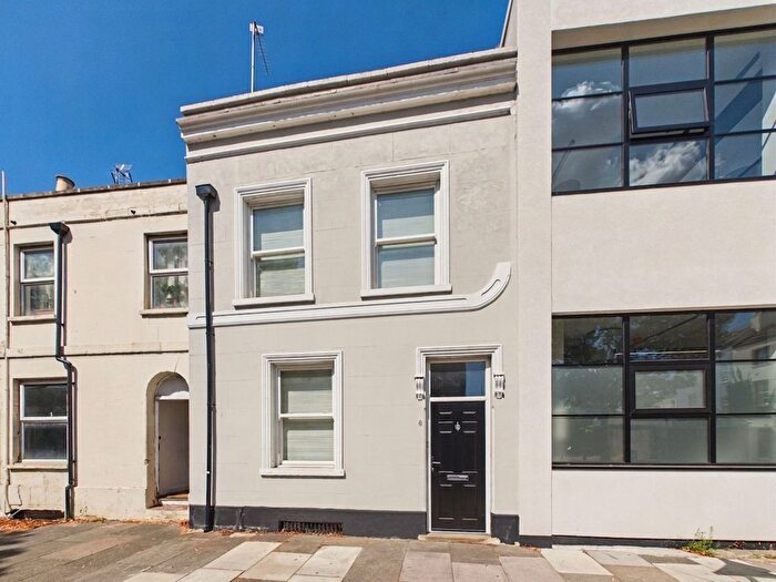 5 Bedroom Property For Sale In Ambrose Street, Cheltenham, GL50