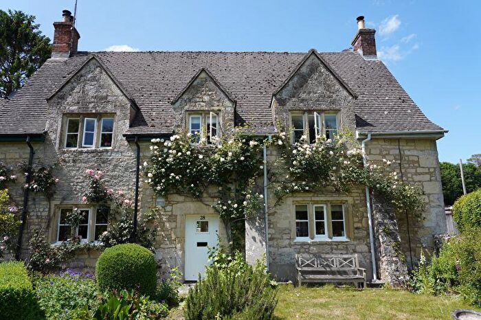 3 Bedroom Character Property For Sale In The Rings, Fonthill Bishop, SP3