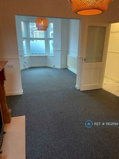 3 Bedroom Terraced House To Rent In Lyndhurst Street, Cardiff, CF11