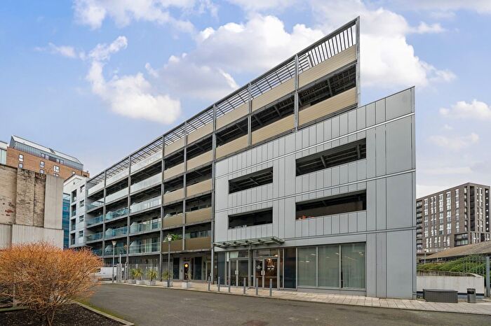 2 Bedroom Flat To Rent In Merryweather Place, London, SE10