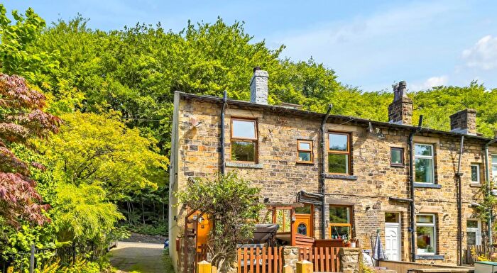 2 Bedroom End Of Terrace House For Sale In Bacup Road, Todmorden, OL14