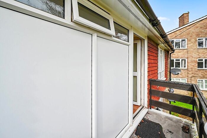 2 Bedroom Flat To Rent In Wantley Hill Estate, Henfield, West Sussex, BN5