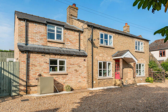 3 Bedroom Detached House For Sale In High Street, Haddenham, Ely, Cambridgeshire, CB6