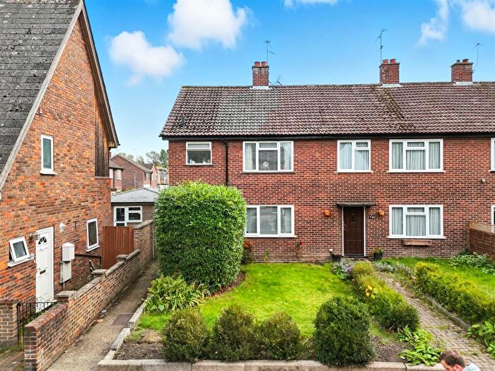 2 Bedroom Maisonette For Sale In High Street, Stanstead Abbotts, SG12