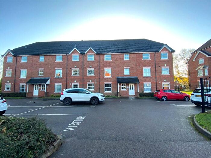 2 Bedroom Flat To Rent In Marlborough House, Gunner Grove, Sutton Coldfield, West Midlands, B75