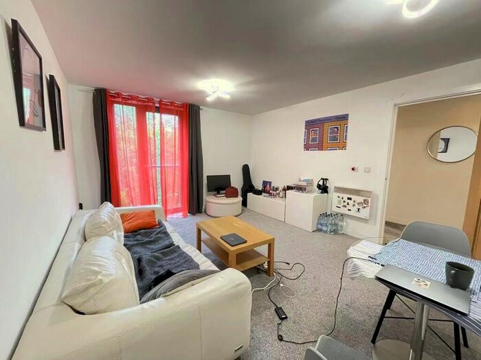 1 Bedroom Apartment To Rent In Southside, St John's Walk, Birmingham, B5