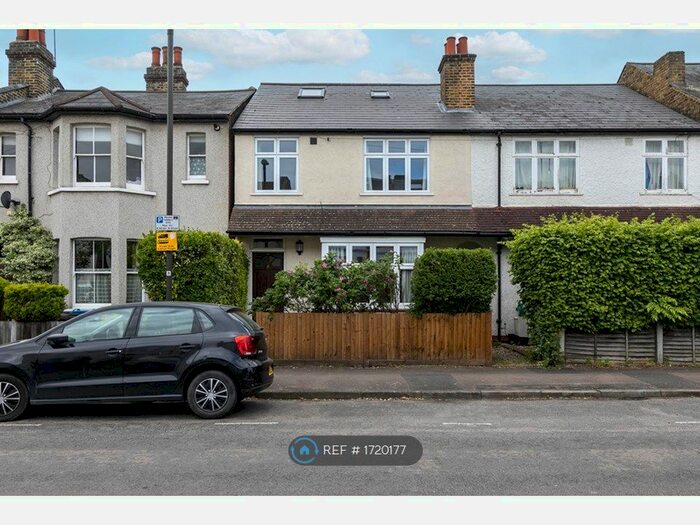 4 Bedroom Semi-Detached House To Rent In Chestnut Road, London, SW20