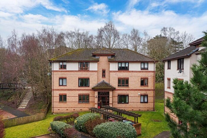 2 Bedroom Flat For Sale In William Street, Hamilton, ML3