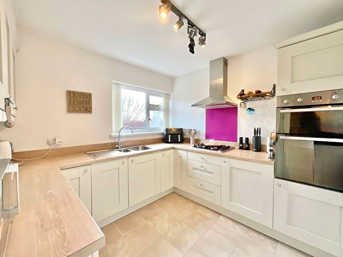 3 Bedroom Terraced House For Sale In Priory Road, Stone, ST15 - Photo 8