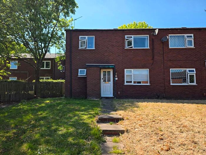 3 Bedroom End Of Terrace House For Sale In Dannett Walk, Leicester, Leicestershire, LE3
