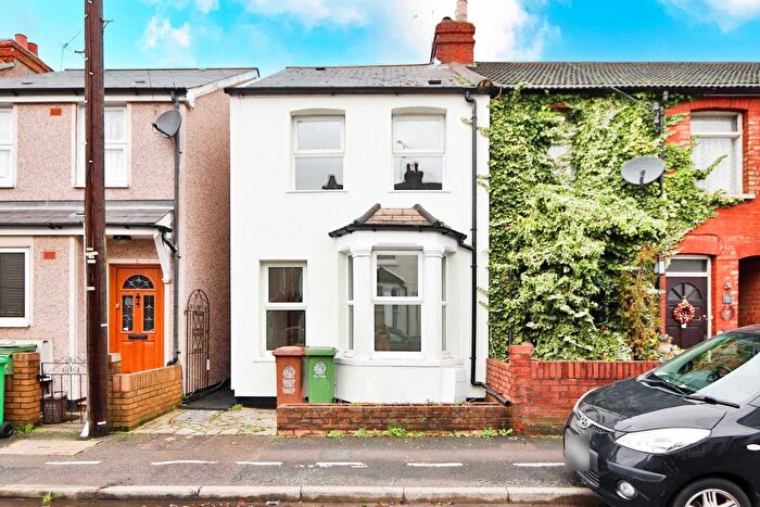 4 Bedroom End Of Terrace House To Rent In Longfellow Road, Worcester Park, KT4