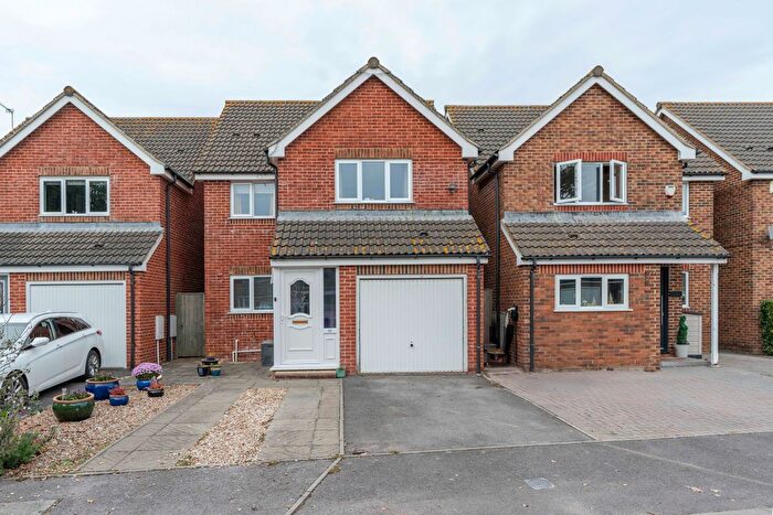 4 Bedroom Detached House For Sale In Gorse Cover Road, Severn Beach, Bristol, BS35