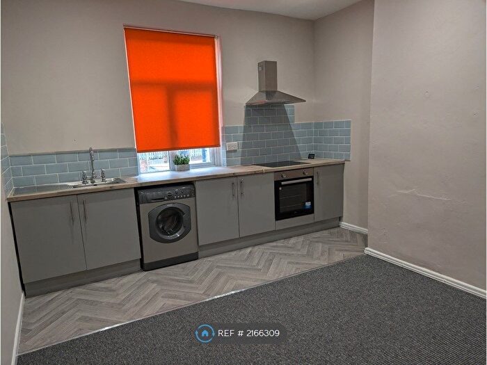 2 Bedroom Flat To Rent In Rupert Street, Radcliffe, M26