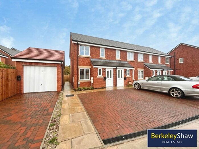 2 Bedroom End Of Terrace House To Rent In Eider Close, Maghull, L31