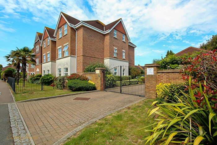 2 Bedroom Apartment For Sale In Manor Road, East Preston, BN16