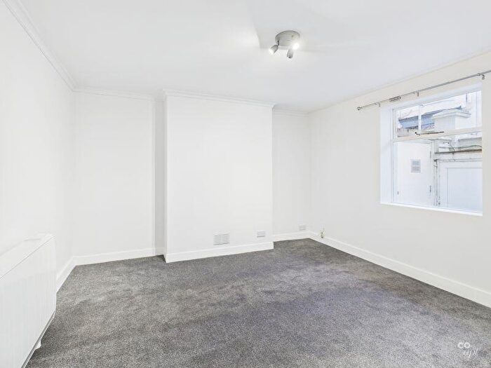 1 Bedroom Flat For Sale In Chatham Place, Brighton, BN1