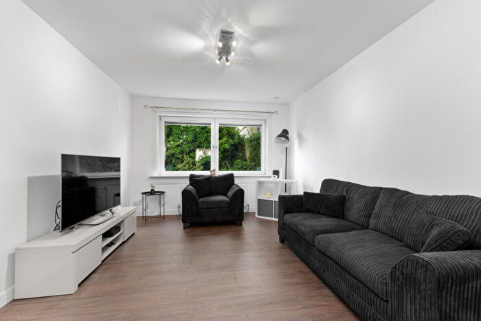1 Bedroom Flat For Sale In Station Road, Broxburn, EH52