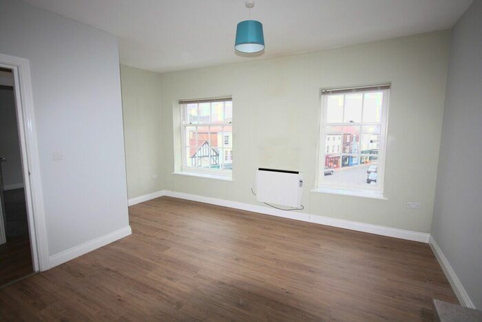 1 Bedroom Flat To Rent In Market Place, Howden, Goole DN14