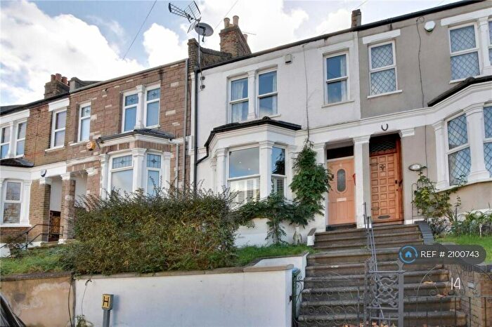 4 Bedroom Terraced House To Rent In Nithdale Road, SE18