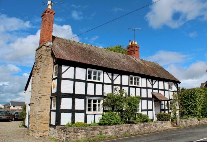 4 Bedroom Cottage For Sale In Kingsland, Leominster, HR6