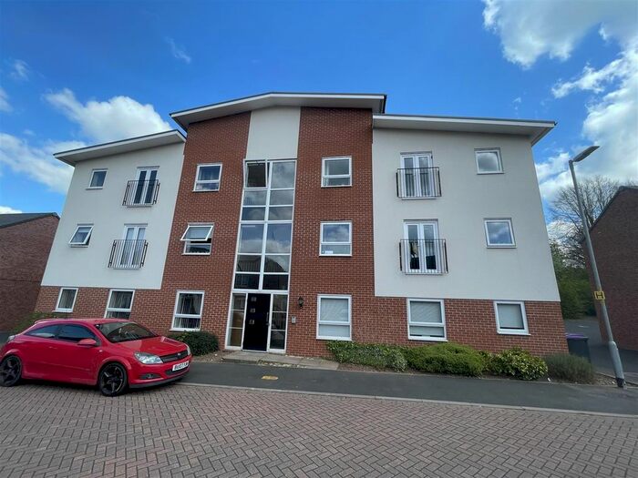 2 Bedroom Flat To Rent In Ferridays Fields, Telford, TF7