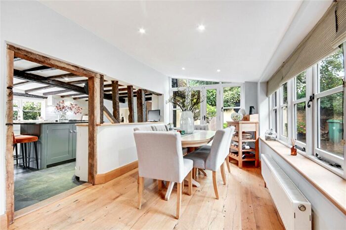5 Bedroom Detached House For Sale In Braintree Road, Felsted, Dunmow, Essex, CM6