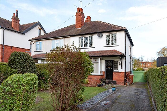 3 Bedroom Semi Detached House For Sale In Lidgett Park Avenue, Roundhay, Leeds, LS8