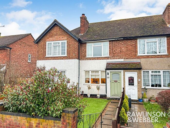 2 Bedroom Terraced House For Sale In High Street, West Molesey, KT8