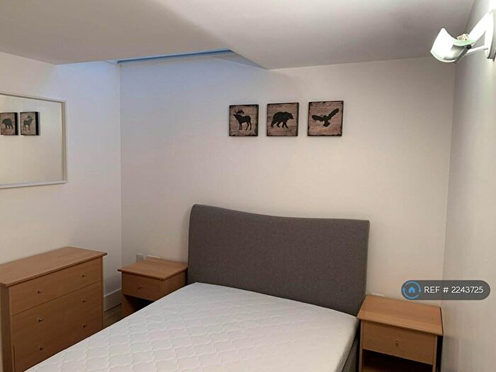 1 Bedroom Flat To Rent In Sir Thomas Street, Liverpool, L1