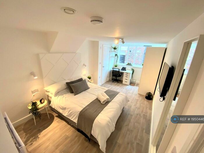 5 Bedroom Flat To Rent In Westgate Road, Newcastle Upon Tyne, NE4