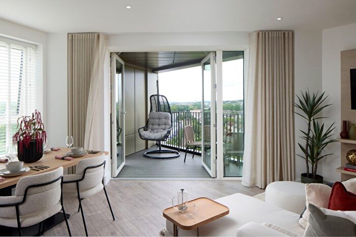 2 Bedroom Flat For Sale In Silver Road, Lewisham, SE13