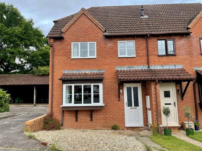 2 Bedroom End Of Terrace House To Rent In Russett Way, Newent, Gloucestershire, GL18