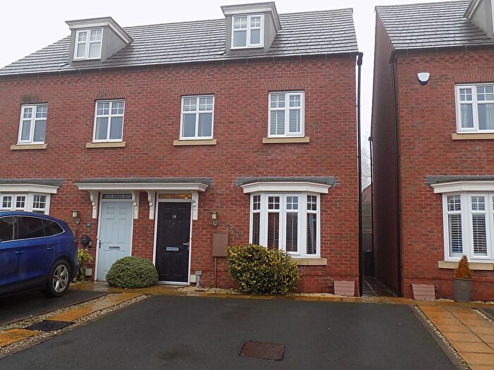 3 Bedroom Semi-Detached House For Sale In Ashton Close, Ashbourne, DE6
