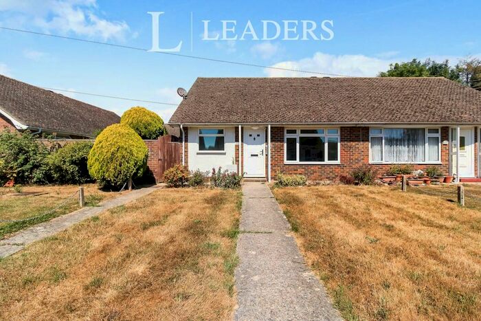 2 Bedroom Bungalow To Rent In Derwent Close, BN27