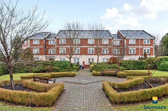 1 Bedroom Flat For Sale In Guildford, Surrey, GU1