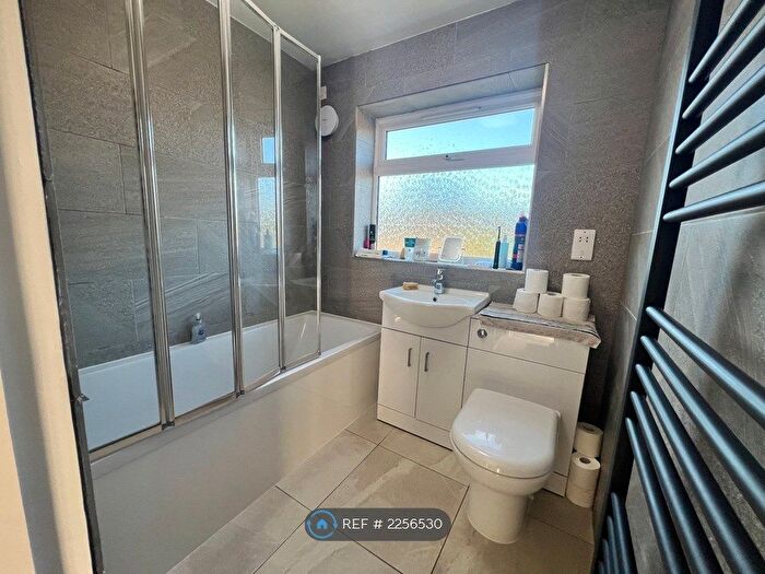 2 Bedroom Maisonette To Rent In Harland Road, Sutton Coldfield, B74