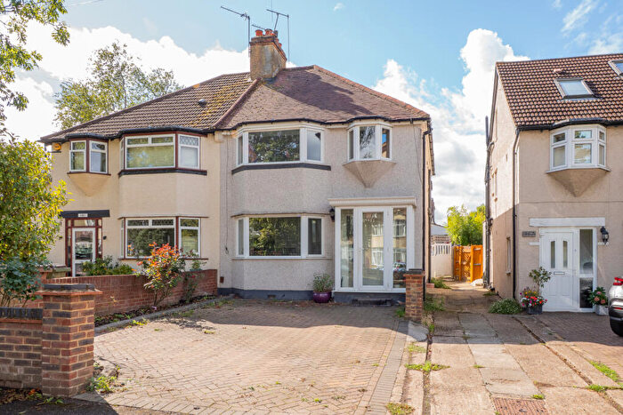 3 Bedroom Semi Detached House For Sale In Sutton Common Road, Sutton, SM3