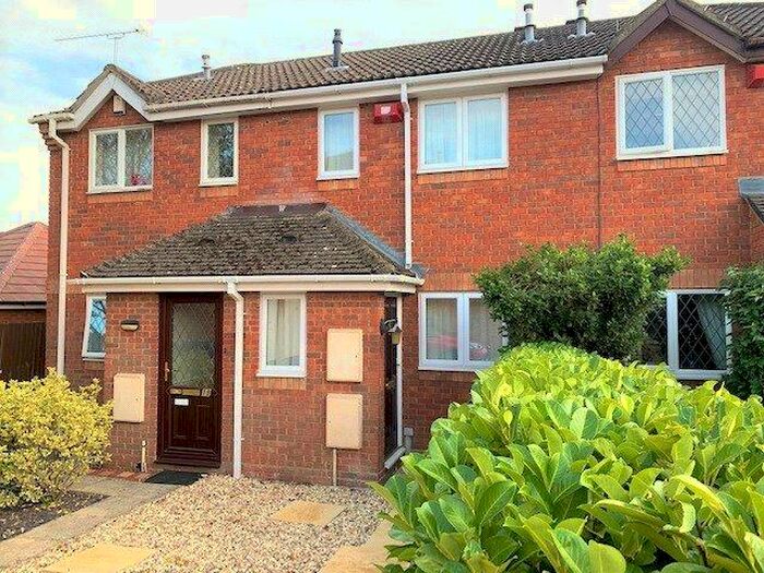 2 Bedroom Terraced House To Rent In Ayling Court, Farnham, GU9