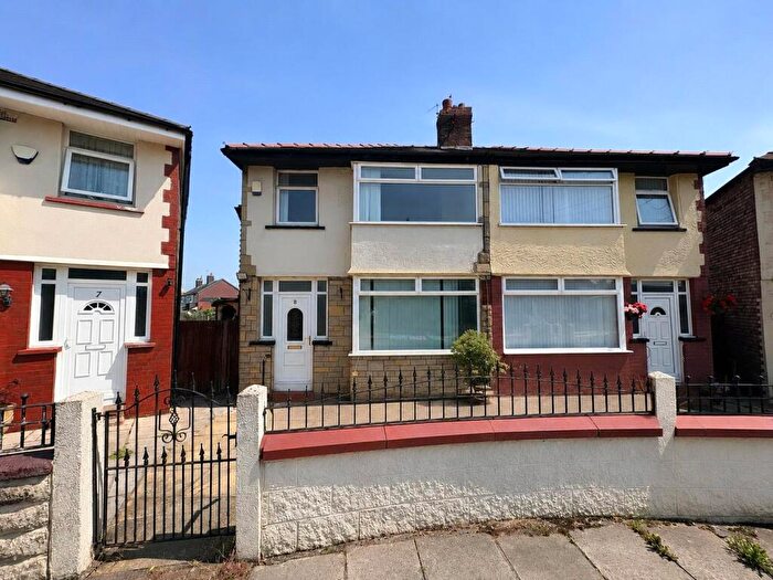 3 Bedroom Semi-Detached House To Rent In Birchfield Close, Fairfield, Liverpool, Merseyside, L7