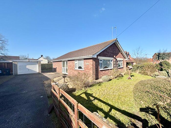 2 Bedroom Bungalow For Sale In Churchill Road, North Somercotes, LN11