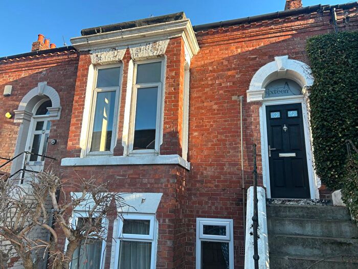 2 Bedroom Maisonette For Sale In Victoria Terrace, Whitley Bay, NE26
