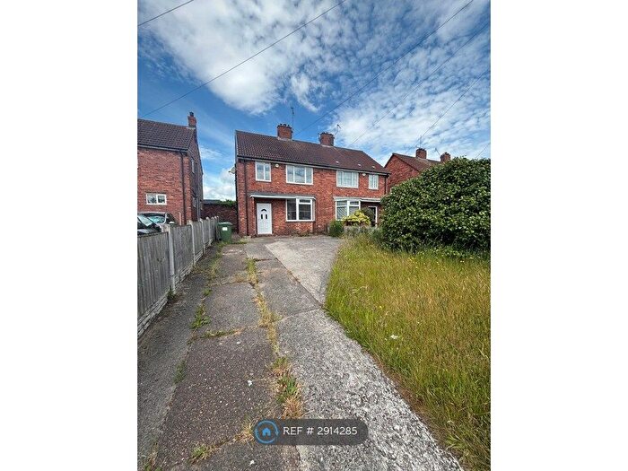 3 Bedroom Semi-Detached House To Rent In Shrewsbury Road, Worksop, S80