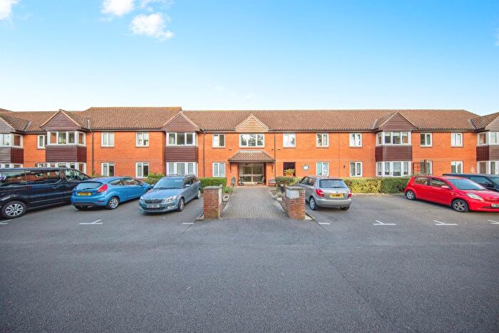1 Bedroom Flat For Sale In Violet Hill Road, Stowmarket, IP14