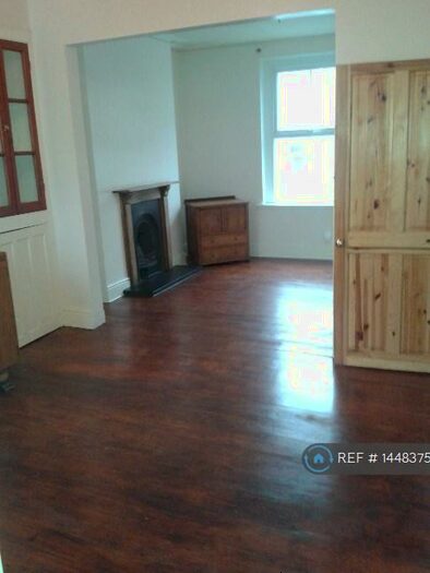 2 Bedroom Terraced House To Rent In Cambridge Street, Swansea, SA2