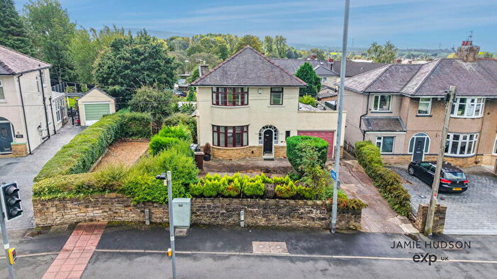 3 Bedroom Detached House For Sale In Burnley Road, Padiham, Burnley, BB12