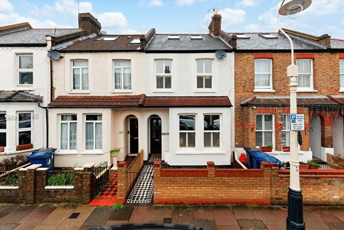 3 Bedroom Property For Sale In Hessel Road, Northfields, W13
